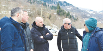 სო­ფელ წა­ნაშ­ში მდი­ნა­რე ხე­ლე­დუ­რის გაწ­მენ­და-­გას­წორ­ხა­ზოვ­ნე­ბის სა­მუ­შა­ო­ე­ბი მიმ­დი­ნა­რე­ობს