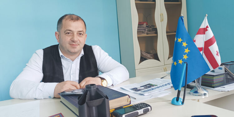 ლენტეხის მუნიციპალიტეტის მერი, გია ონიანი, რაიონის გამოწვევებისა და მიღწევების შესახებ