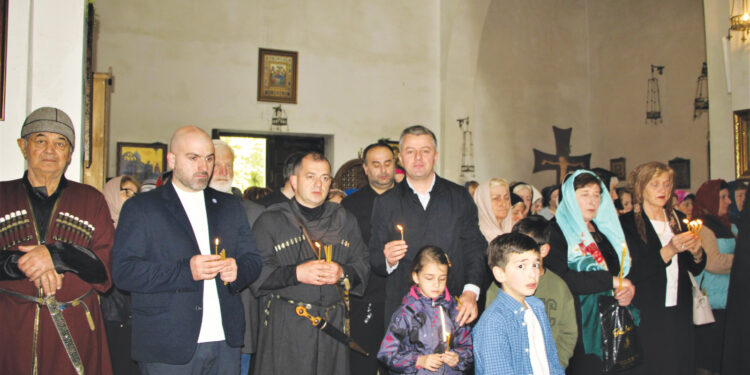 ოჯახის სიწმინდის და მშობლების პატივისცემის დღე ლენტეხში