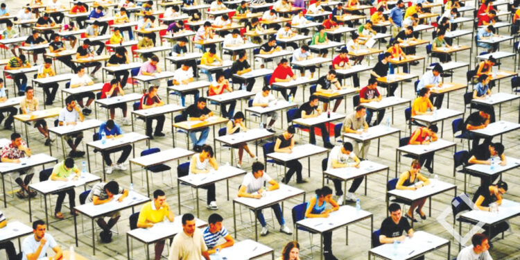 რაჭა-ლეჩხუმისა და ქვემო სვანეთის რეგიონის ახალგაზრდები, რომლებმაც ერთიან ეროვნულ გამოცდებზე მაღალი შეფასებები დაიმსახურეს