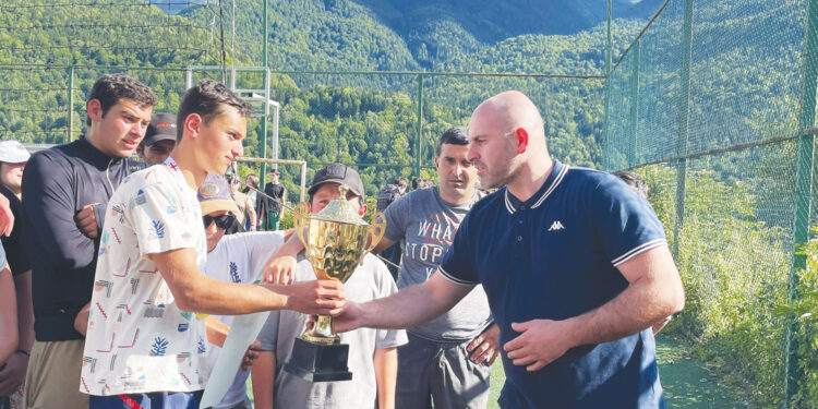 ლენტეხის მუნიციპალიტეტში ტრადიციული დღესასწაული „ლაშხეთობა 2024“ აღნიშნეს