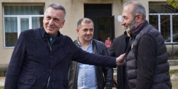«ქართული ოცნების“ დელეგატი გოჩა ენუქიძე საარჩევნო კამპანიის ფარგლებში შეხვედრებს ლენტეხის მუნიციპალიტეტში მცხოვრებ მოსახლეობასთან აგრძელებს (R)