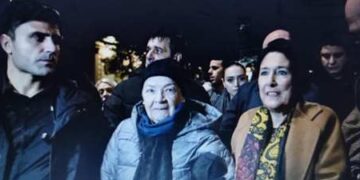 «მშვიდობა და სამართლიანობა რომ იყოს, საჭიროა ახალი არჩევნები, ამისთვის ვართ აქ  მშვიდად, წყნარად და არეულობის გარეშე!»- მიმართა ხალხს ლეგიტიმურმა პრეზიდენტმა, სალომე ზურაბიშვილმა