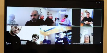 რაჭა-ლეჩხუმ ქვემო სვანეთის საგანმანათლებლო დაწესებულებებში არსებული მდგომარეობის შესახებ სახელმწიფო რწმუნებულმა  სამუშაო შეხვედრა გამართა